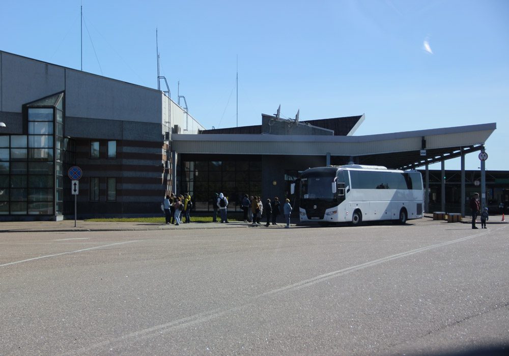 Venäjän tulli bussiliikenteelle. The Russian customs for coaches