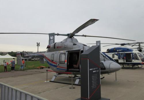 Kazan Helicopter Plant RA 20001.Tämä kopteri edustaa Ansatin ylellisempää matkustajakopteri tasoa.