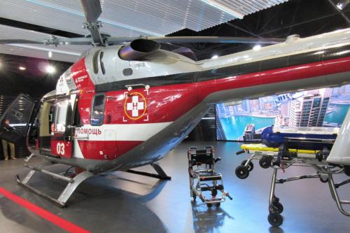 Russian Helicopters Ansat medical configuration.Vaikeasti saavutettavien alueitten hoitokäyttöön suunniteltu kopteri.