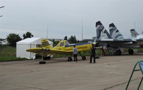 Sukhoi Design Bureau Sukhoi-38L.Sukhoin siviilisektorin maatalouskäyttöön suunnittelema lentokone.