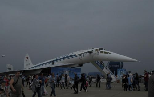 Tupolev Tu-144 oli maailman ensimmäinen yliäänimatkustajakone. Ensimmäinen reittilento Moskovasta Alma Ataan 26.12 1975.